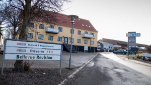Indkørsel til byggemarked
